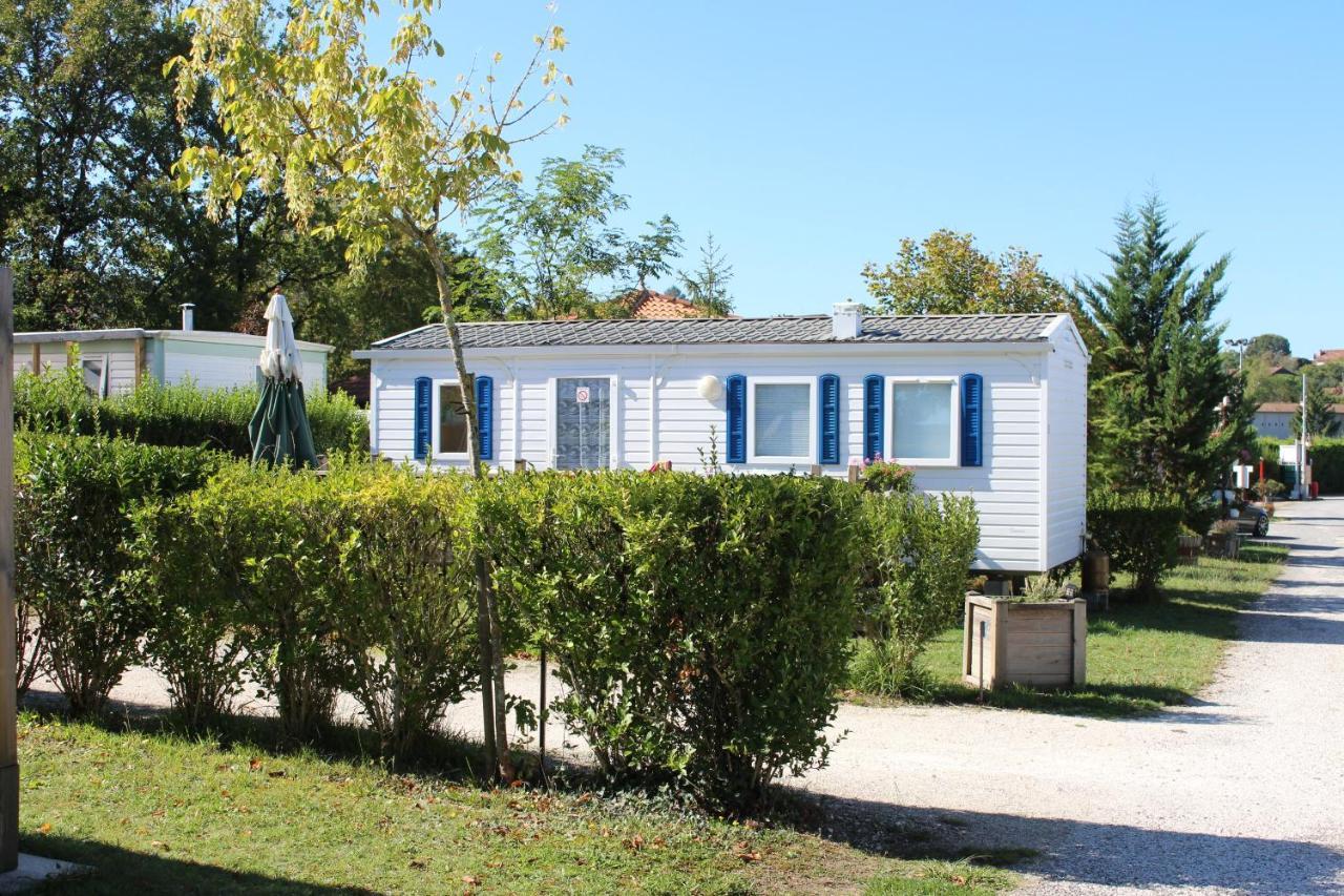 Camping Du Pontis Verteillac 外观 照片