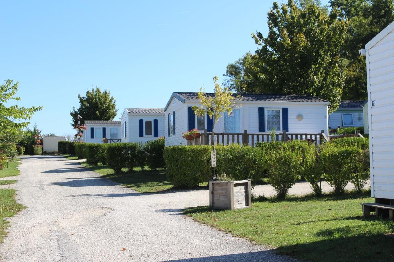 Camping Du Pontis Verteillac 外观 照片