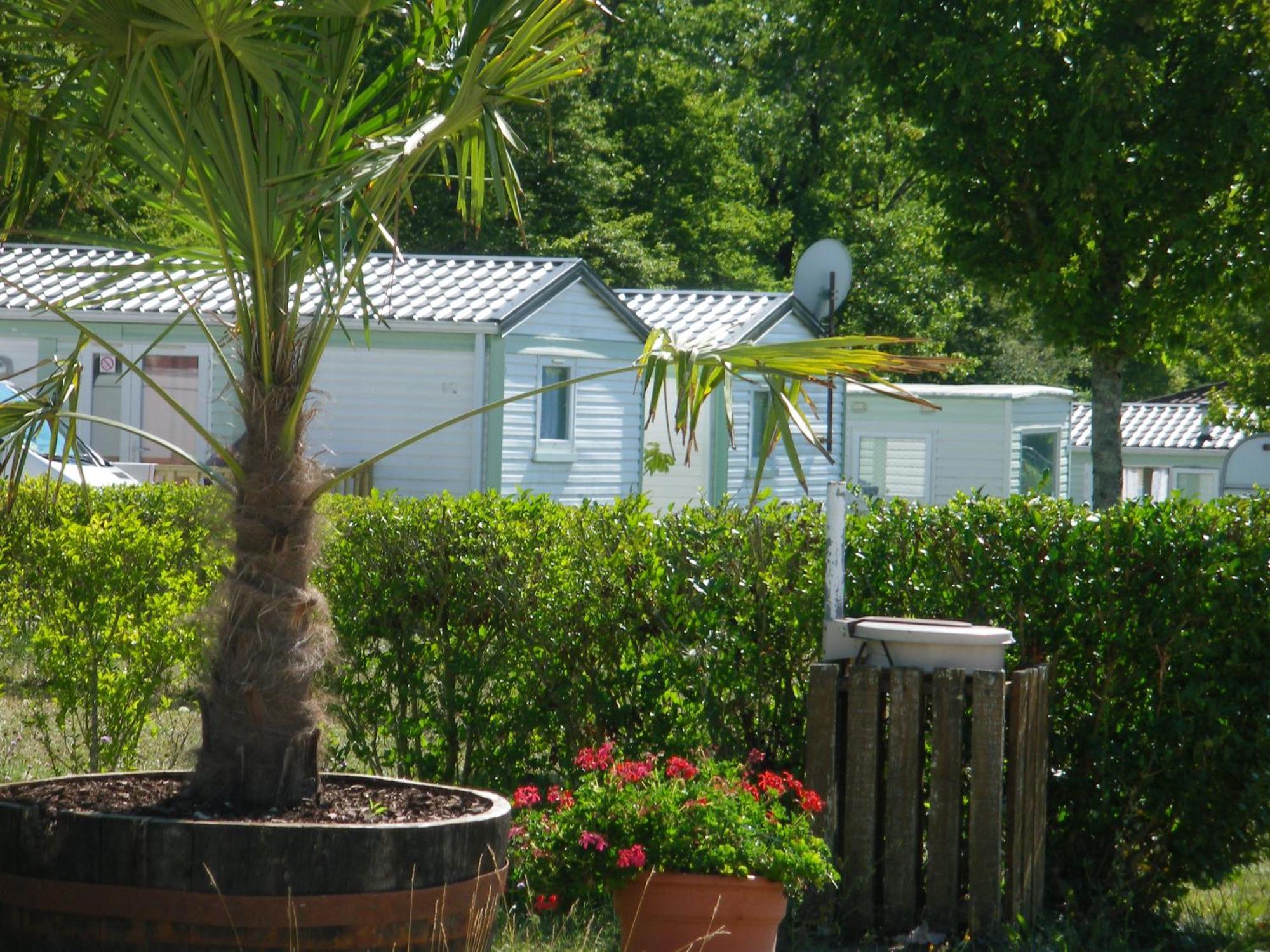 Camping Du Pontis Verteillac 外观 照片