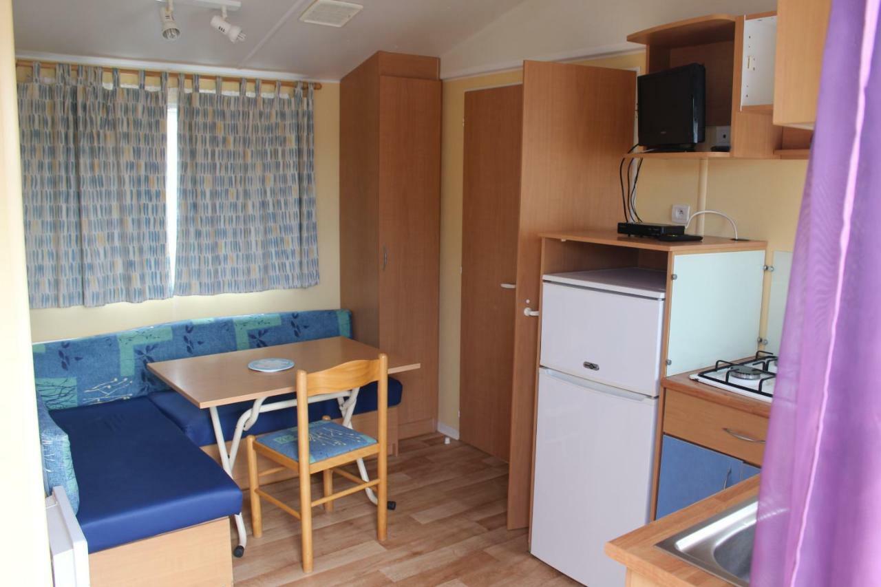 Camping Du Pontis Verteillac 外观 照片